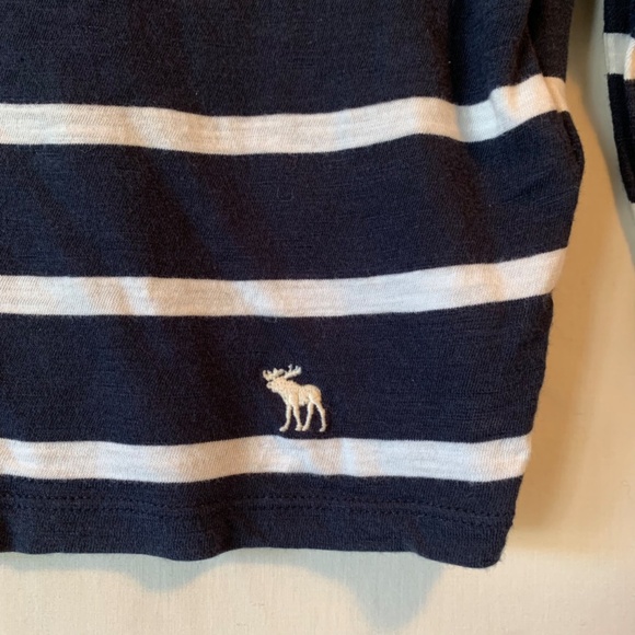 Abercrombie & Fitch Navy Blue Striped L.Sleeve Crop Top Size XS - Picture 3 of 8
